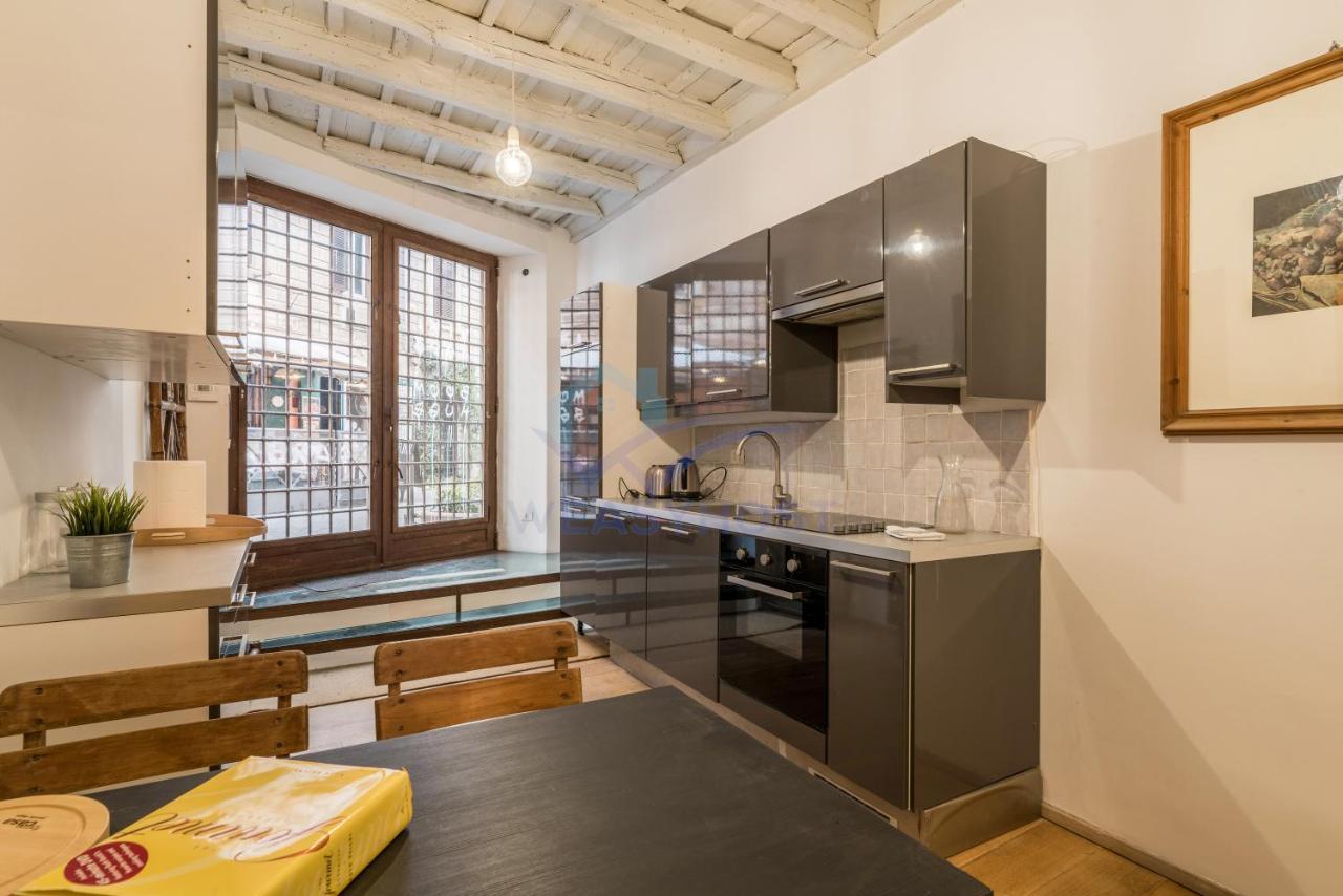 Cozy Entire Apt Close To Piazza Trilussa โรม ภายนอก รูปภาพ